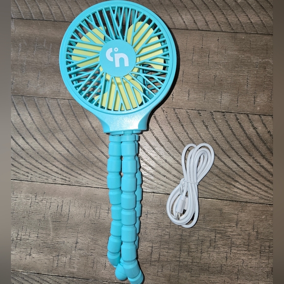 Mini Portable Fan - Picture 2 of 2